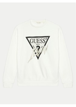 Guess Bluza J4BQ04 KAV34 Biały Regular Fit ze sklepu MODIVO w kategorii Bluzy dziewczęce - zdjęcie 182755123