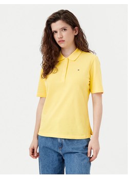 Tommy Hilfiger Polo 1985 WW0WW43224 Żółty Regular Fit ze sklepu MODIVO w kategorii Bluzki damskie - zdjęcie 182755292
