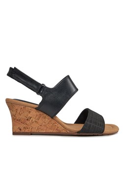 Clarks Sandały Kyarra Faye 26171237 Czarny ze sklepu MODIVO w kategorii Sandały damskie - zdjęcie 182756164