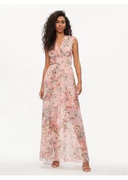 Guess Sukienka koktajlowa W3GK60 WDW82 Różowy Regular Fit ze sklepu MODIVO w kategorii Sukienki - zdjęcie 182756554