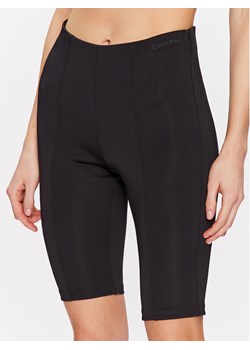 Calvin Klein Kolarki Technical Knit Bike K20K205256 Czarny Slim Fit ze sklepu MODIVO w kategorii Szorty - zdjęcie 182757733