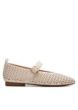 Clarks Półbuty Fawna Jane 26181230 Écru ze sklepu MODIVO w kategorii Balerinki - zdjęcie 182757762