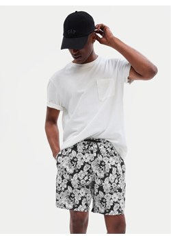 Gap Szorty kąpielowe 507546-02 Czarny Regular Fit ze sklepu MODIVO w kategorii Kąpielówki - zdjęcie 182758080
