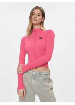 Tommy Jeans Kardigan DW0DW17243 Różowy Slim Fit ze sklepu MODIVO w kategorii Swetry damskie - zdjęcie 182758191