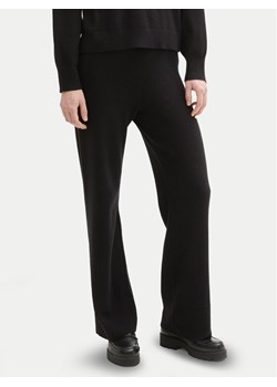 Tom Tailor Denim Spodnie dzianinowe 1043355 Czarny Straight Fit ze sklepu MODIVO w kategorii Spodnie damskie - zdjęcie 182758872