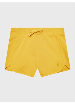 United Colors Of Benetton Szorty sportowe 3J70G900O Żółty Regular Fit ze sklepu MODIVO w kategorii Spodenki niemowlęce - zdjęcie 182759063