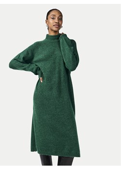 YAS Sukienka dzianinowa 26030704 Zielony Loose Fit ze sklepu MODIVO w kategorii Sukienki - zdjęcie 182760263