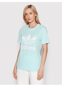 adidas T-Shirt adicolor Classics Trefoil HK9638 Niebieski Regular Fit ze sklepu MODIVO w kategorii Bluzki damskie - zdjęcie 182760901