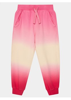 United Colors Of Benetton Spodnie dresowe 3J68CF051 Różowy Relaxed Fit ze sklepu MODIVO w kategorii Spodnie dziewczęce - zdjęcie 182762133