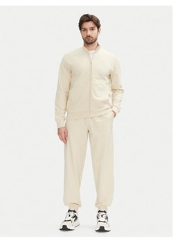 EA7 Emporio Armani Dres 7M000235 AF13512 U1079 Écru Regular Fit ze sklepu MODIVO w kategorii Dresy męskie - zdjęcie 182762503