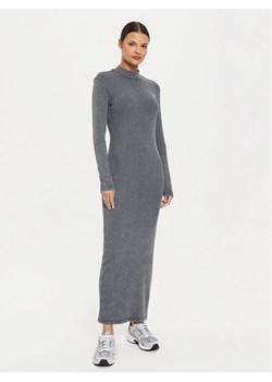 ONLY Sukienka codzienna Valerie 15337268 Czarny Regular Fit ze sklepu MODIVO w kategorii Sukienki - zdjęcie 182762564