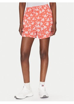 Tommy Jeans Szorty materiałowe DW0DW20359 Pomarańczowy Regular Fit ze sklepu MODIVO w kategorii Szorty - zdjęcie 182762880