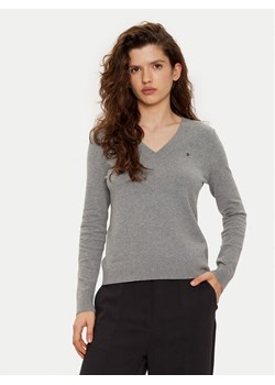 Tommy Hilfiger Sweter WW0WW40098 Szary Regular Fit ze sklepu MODIVO w kategorii Swetry damskie - zdjęcie 182763294