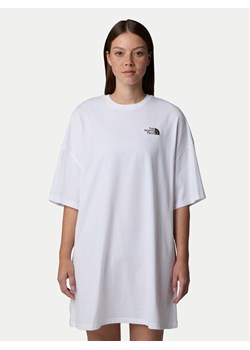 The North Face Sukienka codzienna Simple Dome NF0A87NF Biały Relaxed Fit ze sklepu MODIVO w kategorii Sukienki - zdjęcie 182763370