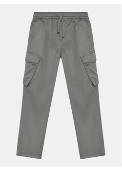 United Colors Of Benetton Spodnie materiałowe 4HM6YF00M Szary Regular Fit ze sklepu MODIVO w kategorii Spodnie chłopięce - zdjęcie 182763452