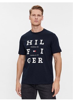Tommy Hilfiger T-Shirt Box Flag Logo Tee MW0MW33690 Granatowy Regular Fit ze sklepu MODIVO w kategorii T-shirty męskie - zdjęcie 182763474