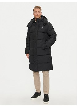 Calvin Klein Jeans Kurtka zimowa Essentials J30J326109 Czarny Regular Fit ze sklepu MODIVO w kategorii Kurtki męskie - zdjęcie 182763763