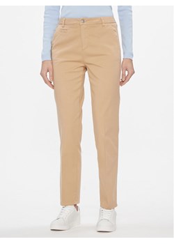 United Colors Of Benetton Chinosy 4GD7DF061 Beżowy Regular Fit ze sklepu MODIVO w kategorii Spodnie damskie - zdjęcie 182763774