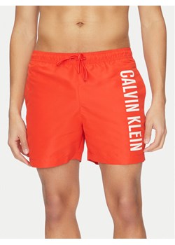 Calvin Klein Swimwear Szorty kąpielowe KM0KM01092 Czerwony Regular Fit ze sklepu MODIVO w kategorii Kąpielówki - zdjęcie 182763803