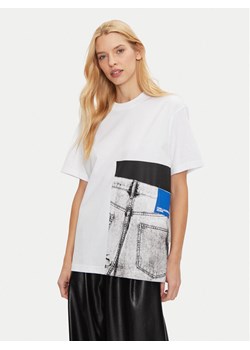 Karl Lagerfeld Jeans T-Shirt 246J1706 Biały Relaxed Fit ze sklepu MODIVO w kategorii Bluzki damskie - zdjęcie 182763981