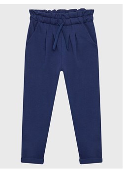 United Colors Of Benetton Spodnie dresowe 3JLXCF025 Granatowy Regular Fit ze sklepu MODIVO w kategorii Spodnie dziewczęce - zdjęcie 182764043