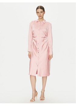 DKNY Sukienka koszulowa DD4KTE31 Różowy Regular Fit ze sklepu MODIVO w kategorii Sukienki - zdjęcie 182765450