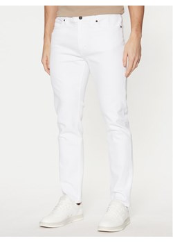 HUGO Jeansy 50530605 Biały Slim Fit ze sklepu MODIVO w kategorii Jeansy męskie - zdjęcie 182765522