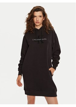 Calvin Klein Jeans Sukienka dzianinowa Chenille J20J224685 Czarny Relaxed Fit ze sklepu MODIVO w kategorii Sukienki - zdjęcie 182765682