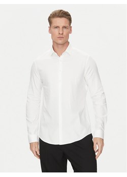 Calvin Klein Koszula K10K114310 Biały Slim Fit ze sklepu MODIVO w kategorii Koszule męskie - zdjęcie 182765713