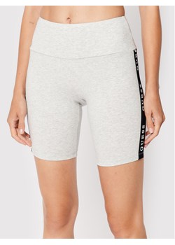 Guess Kolarki V2YD12 KABR0 Szary Slim Fit ze sklepu MODIVO w kategorii Szorty - zdjęcie 182766071