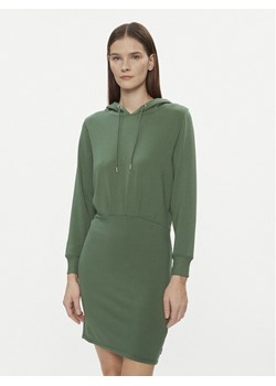 DKNY Sport Sukienka dzianinowa DP3D4832 Zielony Relaxed Fit ze sklepu MODIVO w kategorii Sukienki - zdjęcie 182766391