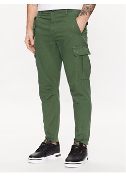 Redefined Rebel Spodnie materiałowe Jolan 226027 Zielony Regular Fit ze sklepu MODIVO w kategorii Spodnie męskie - zdjęcie 182766464