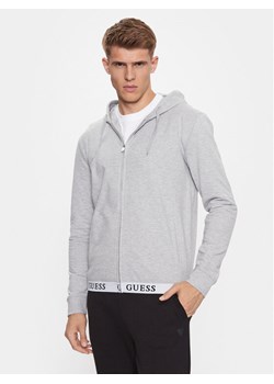 Guess Bluza U3YQ00 KBS91 Szary Regular Fit ze sklepu MODIVO w kategorii Bluzy męskie - zdjęcie 182766734