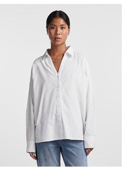 Pieces Koszula 17143675 Biały Oversize ze sklepu MODIVO w kategorii Koszule damskie - zdjęcie 182766844