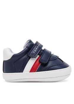 Tommy Hilfiger Sneakersy Stripe Low Cut Velcro T0B9-33831-1433 Granatowy ze sklepu MODIVO w kategorii Buty sportowe dziecięce - zdjęcie 182766984