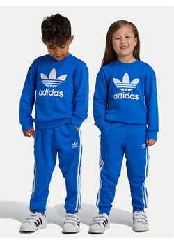 adidas Dres adicolor IY4782 Niebieski Regular Fit ze sklepu MODIVO w kategorii Dresy chłopięce - zdjęcie 182767062