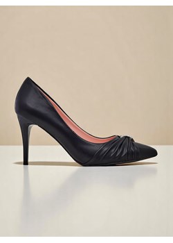 Royalfashion Czółenka damskie eko skórzane Venetia Nera ze sklepu royalfashion.pl w kategorii Czółenka - zdjęcie 183544482