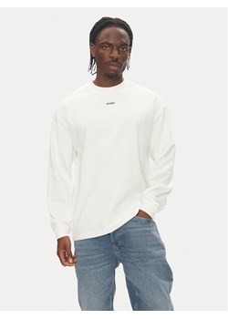 HUGO Bluza Daposo 50511029 Beżowy Relaxed Fit ze sklepu MODIVO w kategorii Bluzy męskie - zdjęcie 183551620