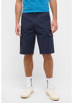 MĘSKIE SZORTY CARGO MUSTANG Houston Cargo Shorts - Navy Blazer 1016460 5324 ze sklepu YouNeedit.pl w kategorii Spodenki męskie - zdjęcie 183553203
