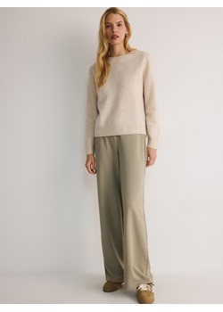 Reserved - Spodnie z szerokimi nogawkami - jasnozielony ze sklepu Reserved w kategorii Spodnie damskie - zdjęcie 183568971