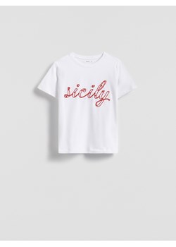 Reserved - T-shirt z naszywaną aplikacją - złamana biel ze sklepu Reserved w kategorii Bluzki damskie - zdjęcie 183571932