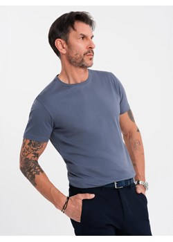 T-shirt męski klasyczny bawełniany BASIC - niebieski denim V7 OM-TSBS-0236 ze sklepu ombre w kategorii T-shirty męskie - zdjęcie 183575012