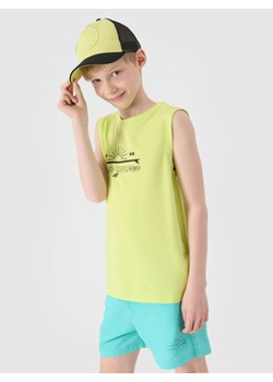 Chłopięcy top tank z nadrukiem 4F 4FJWSS25TSLEM163 - zielony ze sklepu Sportstylestory.com w kategorii T-shirty chłopięce - zdjęcie 183577163
