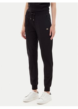 EA7 Emporio Armani Spodnie dresowe 7W000082 AF13135 UC001 Czarny Regular Fit ze sklepu MODIVO w kategorii Spodnie damskie - zdjęcie 183578181