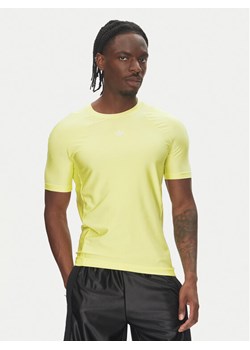 adidas T-Shirt Fashion Cut Line JD1286 Żółty Slim Fit ze sklepu MODIVO w kategorii T-shirty męskie - zdjęcie 183578542