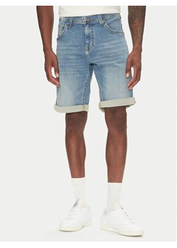 Mustang Szorty jeansowe Chicago Z 1016349 Niebieski Slim Fit ze sklepu MODIVO w kategorii Spodenki męskie - zdjęcie 183578573