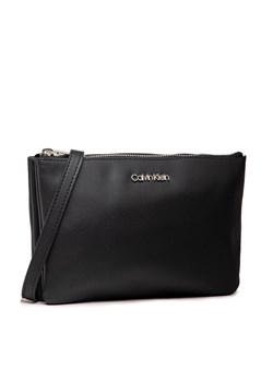 Calvin Klein Torebka Ck Must Ew Dbl Cpt Xbody K60K608409 Czarny ze sklepu MODIVO w kategorii Listonoszki - zdjęcie 183597571