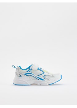 Reserved - Sneakersy na rzepy - biały ze sklepu Reserved w kategorii Buty sportowe dziecięce - zdjęcie 183608640