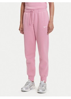 Nike T-Shirt Essential FD4149 Różowy Regular Fit ze sklepu MODIVO w kategorii Bluzki damskie - zdjęcie 183620524