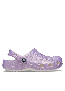 Klapki Crocs Classic Iridescent Geo Clog 209841 Fioletowy ze sklepu eobuwie.pl w kategorii Klapki damskie - zdjęcie 183629351